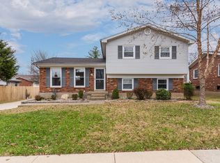 10414 Saint Roche Dr, Jeffersontown, KY 40299