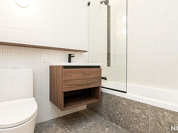 3rd image of 228 N 7th St #311