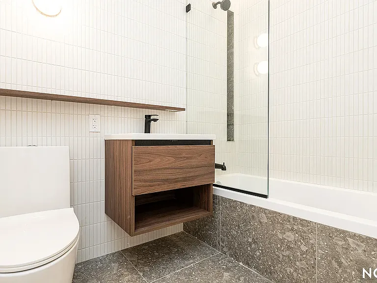 228 N 7th St #309 — Photo 3