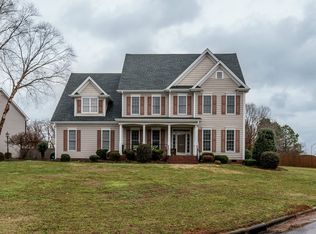 2000 Blainewood Ct, Fuquay Varina, NC 27526