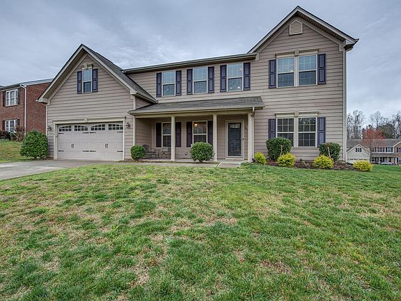 3rd image of 724 Rosegate Dr
