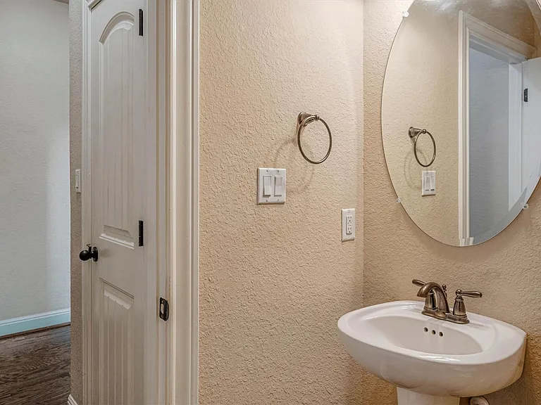 5809 Viejo Dr — Photo 15