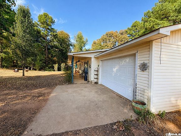 2nd image of 355 Strawberry Hill Rd