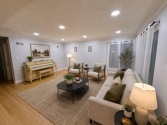 4th image of 6016 N Ionia Ave