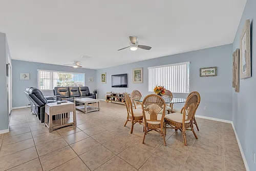 2401 Riverbluff Pkwy #V-240 Photo 1