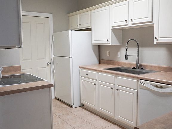 5th image of 5395 Arlington Ct
