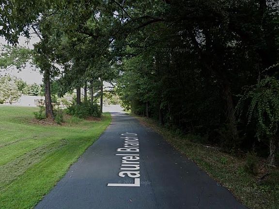 4th image of 2655 Laurel Branch Dr