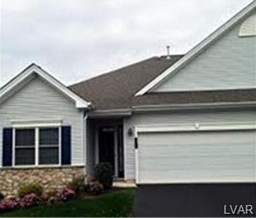 2nd image of 4 Canterbury Ln