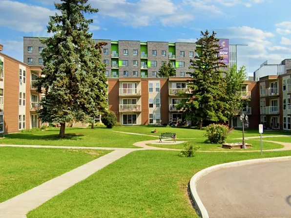 7220 144th Ave NW, Edmonton, AB T5C 3E4