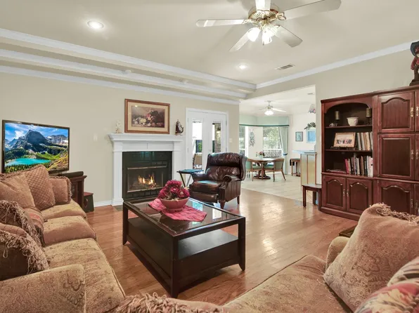 65 Shawnee Cir, Denison, TX 75020