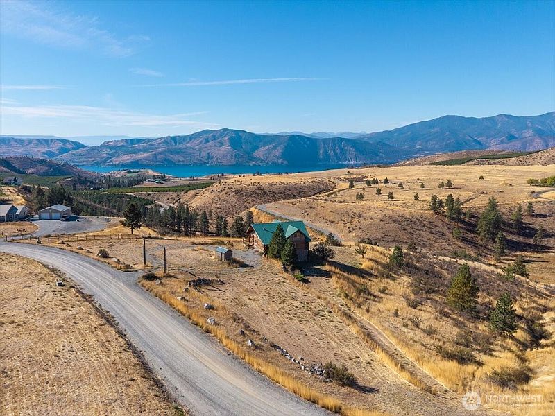 5th image of 595 Chelan Trails Road