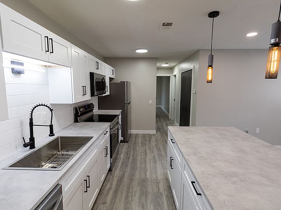 4th image of 819 Minnesota Dr APT 104
