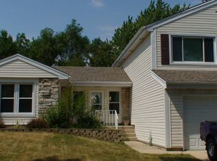 294 Loveland Dr, Glendale Heights, IL