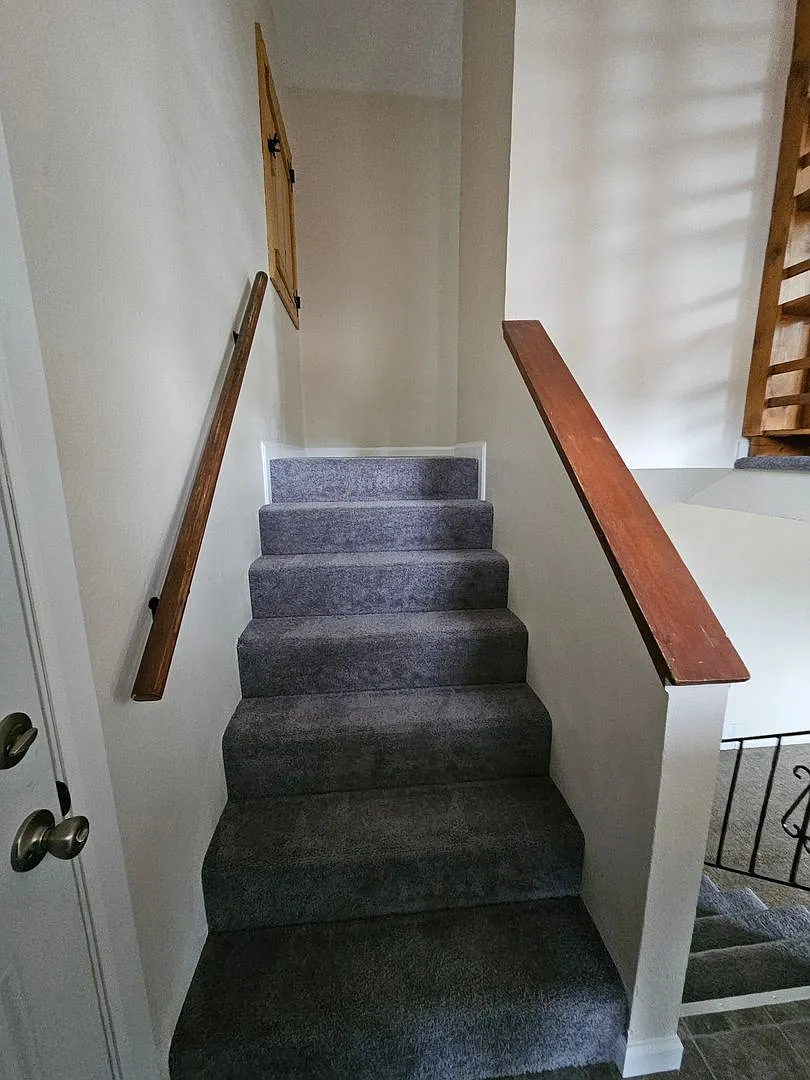 Building Photo - 515 Montclair Dr