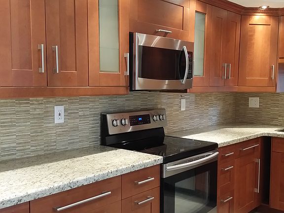 Kitchen range & microwave