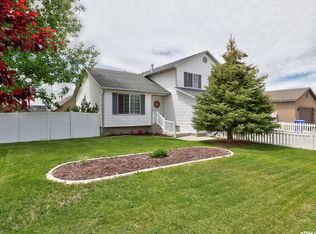 978 S Morning Ln, Tooele, UT 84074