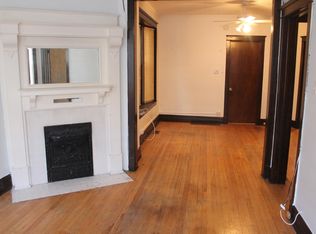 1009 W Newport Ave #3, Chicago, IL 60657