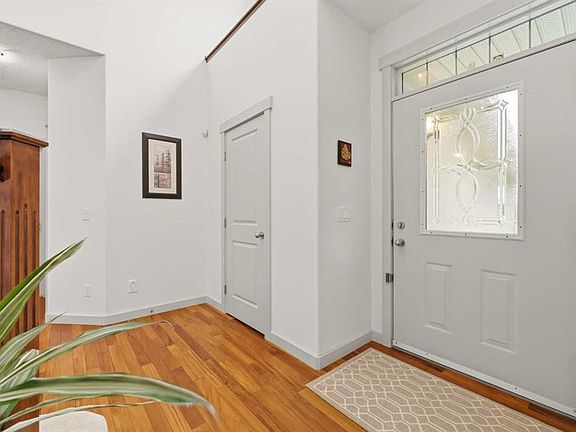 2nd image of 222 W Chapala Point SE