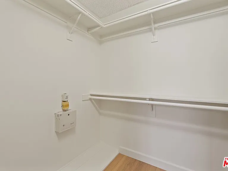 620 S Gramercy Pl #122 — Photo 16