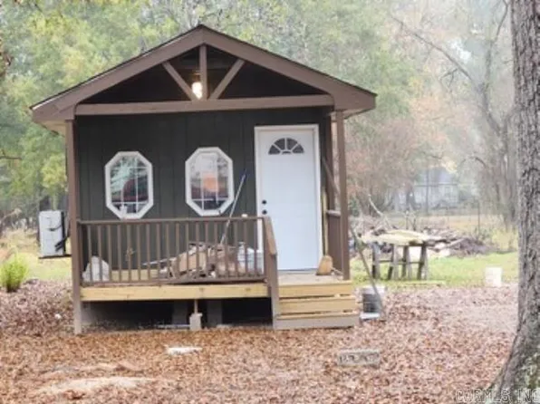 526 Hawkins St, Camden, AR 71701