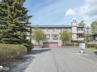 3425 Lakeshore Dr UNIT 2, Anchorage, AK 99517