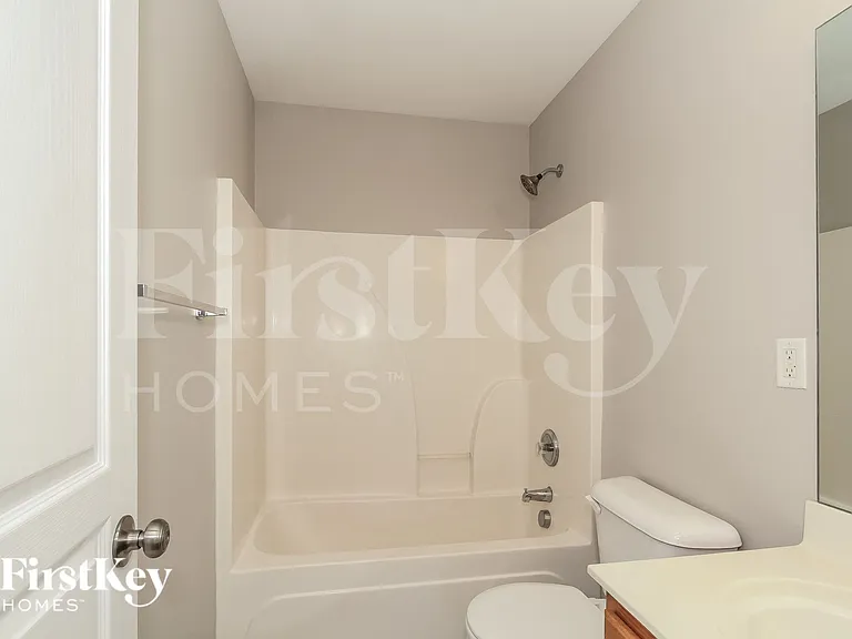 10544 Meadow Crossing Ln — Photo 13