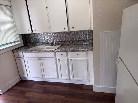 2nd image of 108 E BROADWAY STREET
