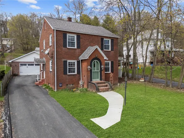 524 Joffre St, Ellwood City, PA 16117