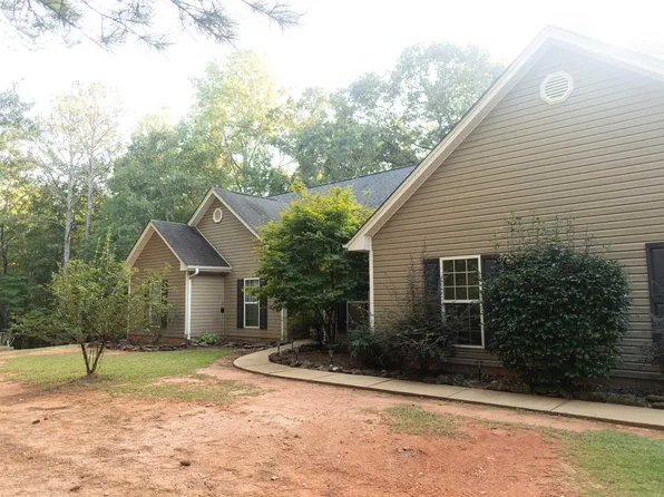 1045 Lee Road 376, Valley, AL 36854