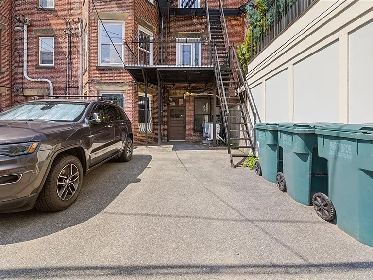 1757 Beacon St #3 — Photo 24