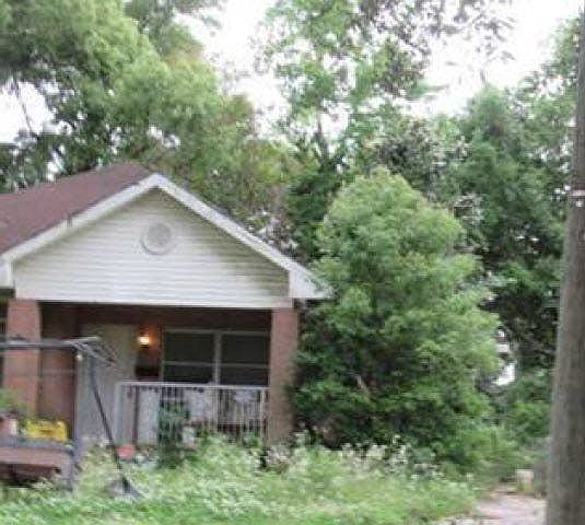 2nd image of 1405 Saint Stephens Rd