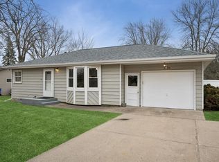 2904 9th Ave, Anoka, MN 55303