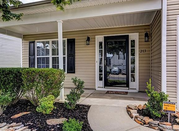 4th image of 213 Otman Ct