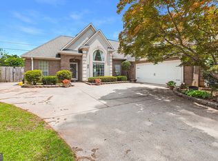 107 Forest Lawn, Bonaire, GA 31005