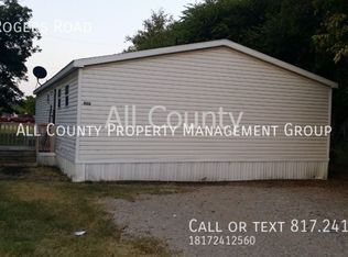 408 Rogers Rd, Newark, TX 76071