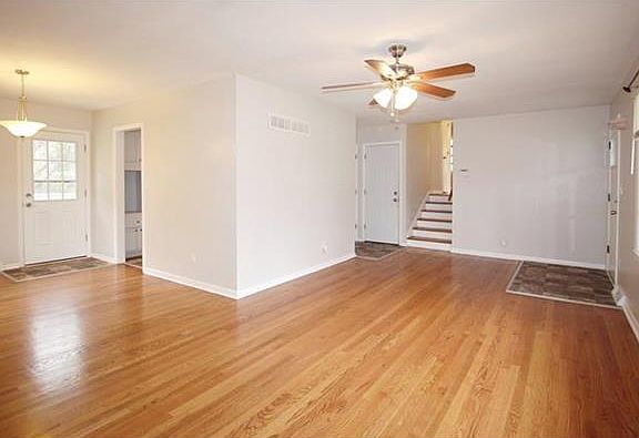 2nd image of 8525 Russell St