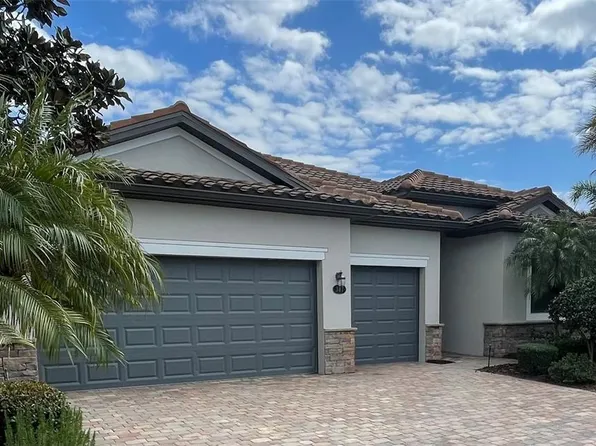 307 Whispering Palms Ln, Bradenton, FL 34212