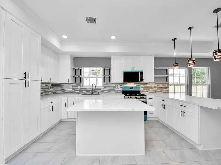 7010 Kernel St — Photo 6