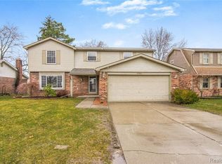 1365 Manton Blvd, Canton, MI 48187