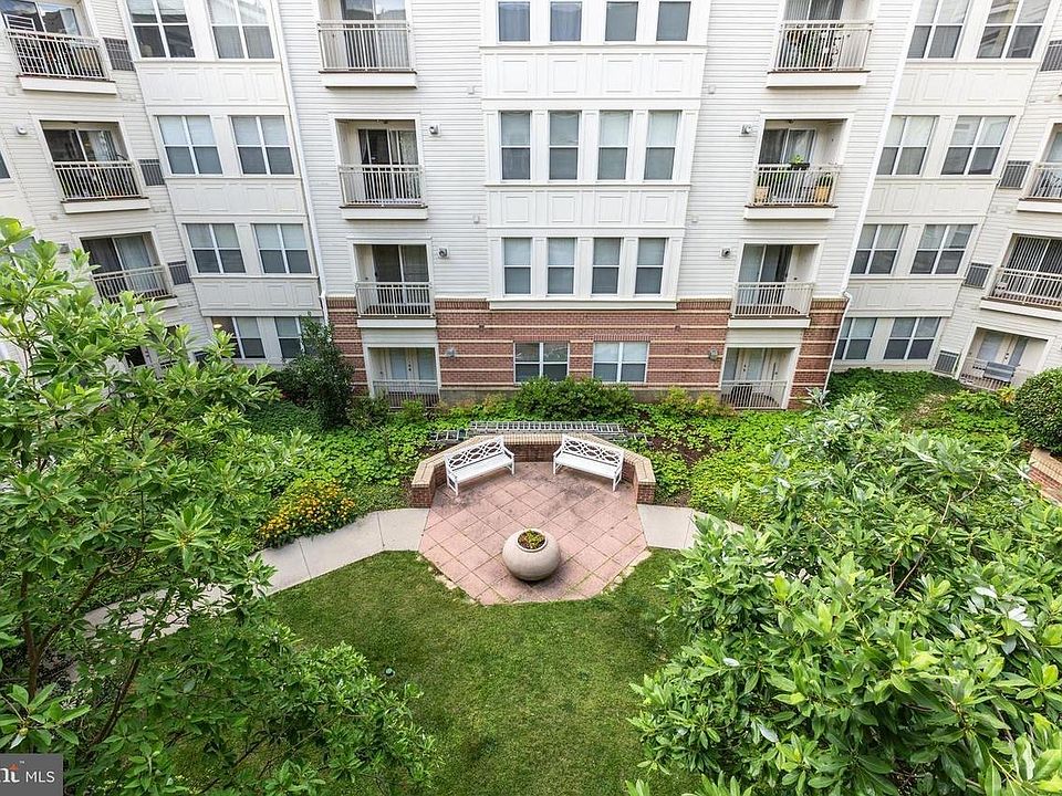 1st image of 2791 Centerboro Dr APT 380