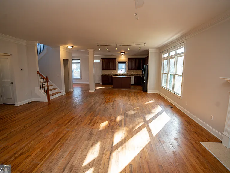 901 Custer Ave SE — Photo 20
