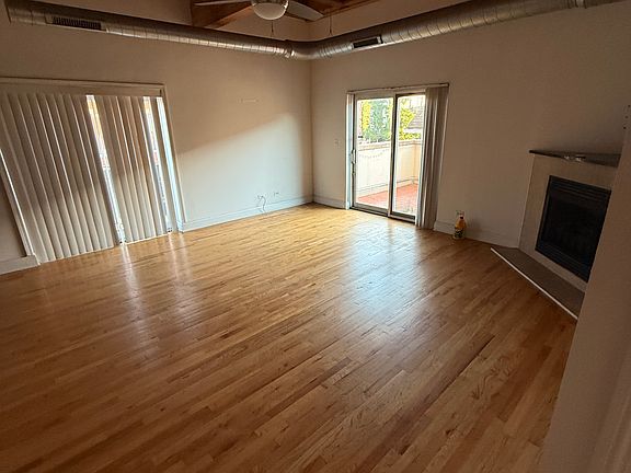 3rd image of 500 N Damen Ave APT 205