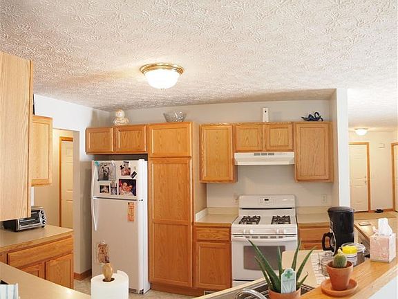 3rd image of 3606 Keats Blvd