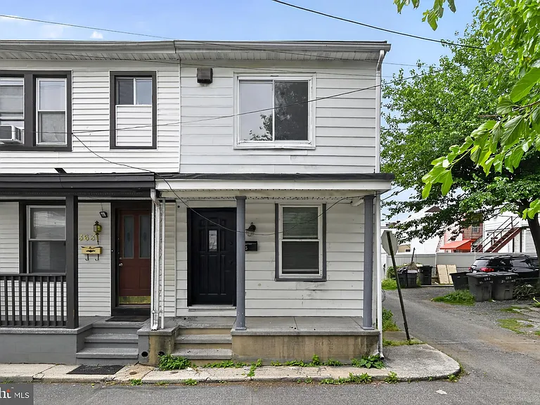 365 N Prune St — Photo 1