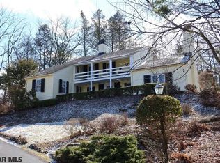 202 Tennis Aly, Boalsburg, PA 16827