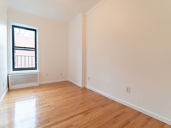 4th image of 748 E 9th St APT 1D