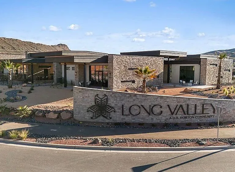 1455 S Ripple Rock Dr — Photo 2