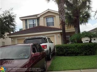5477 Queenship Ct, Greenacres, FL 33463