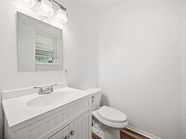 111 Sandy Ln — Photo 21