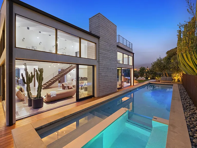 Stargazing can be enjoyed from the pool!